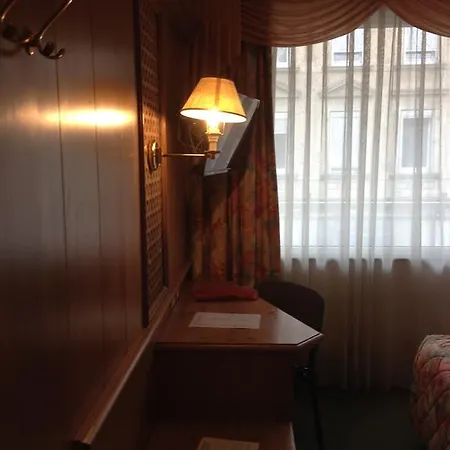 Union Hotell 2*