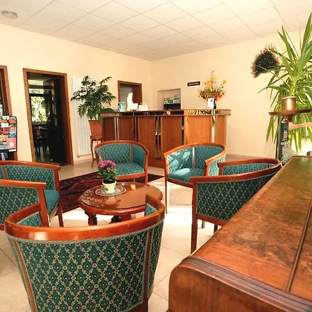 Union Hotell 2*